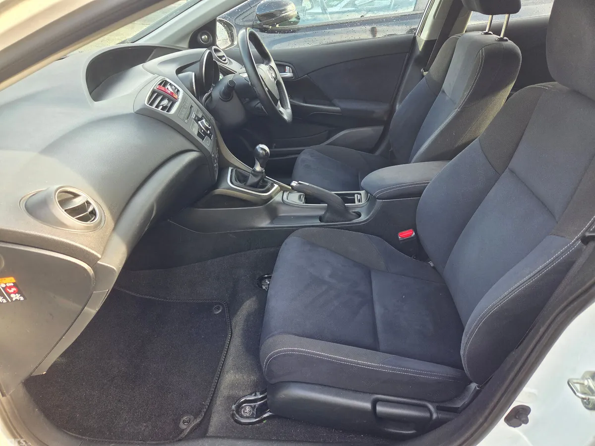 Honda Civic Hatchback, Diesel, 2014, White