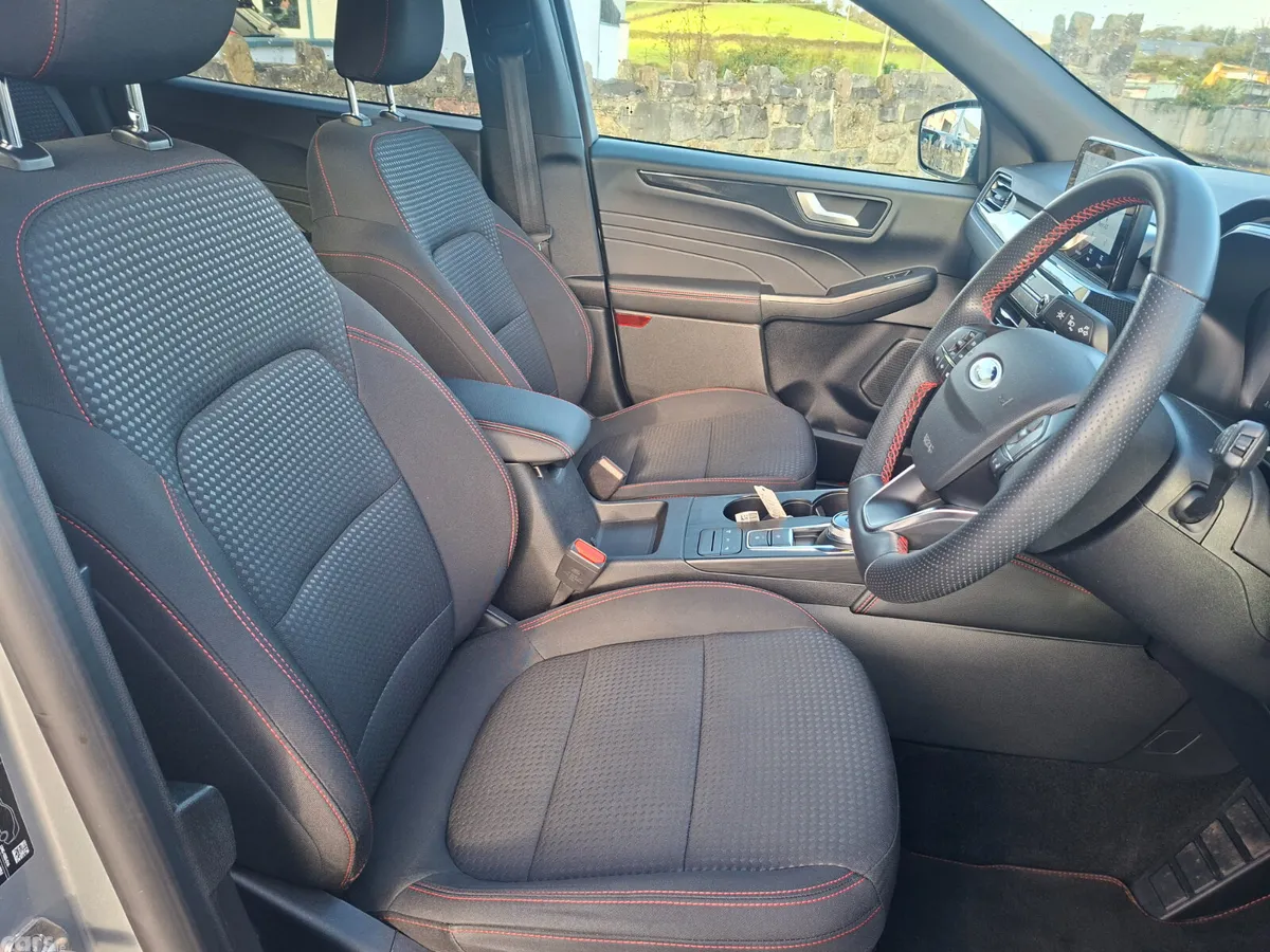 Ford Kuga SUV, Petrol Hybrid, 2023, Grey