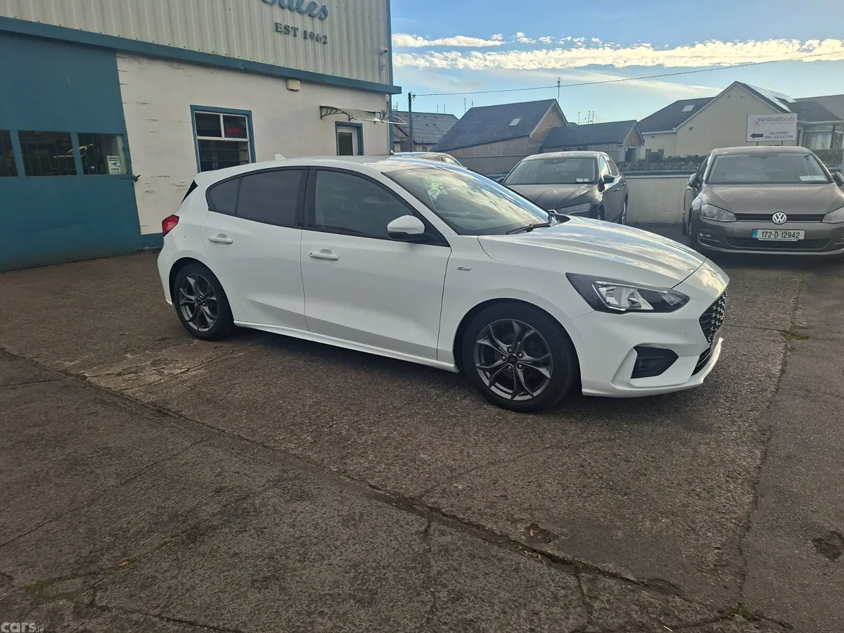 Ford Focus Hatchback, Diesel, 2020, White