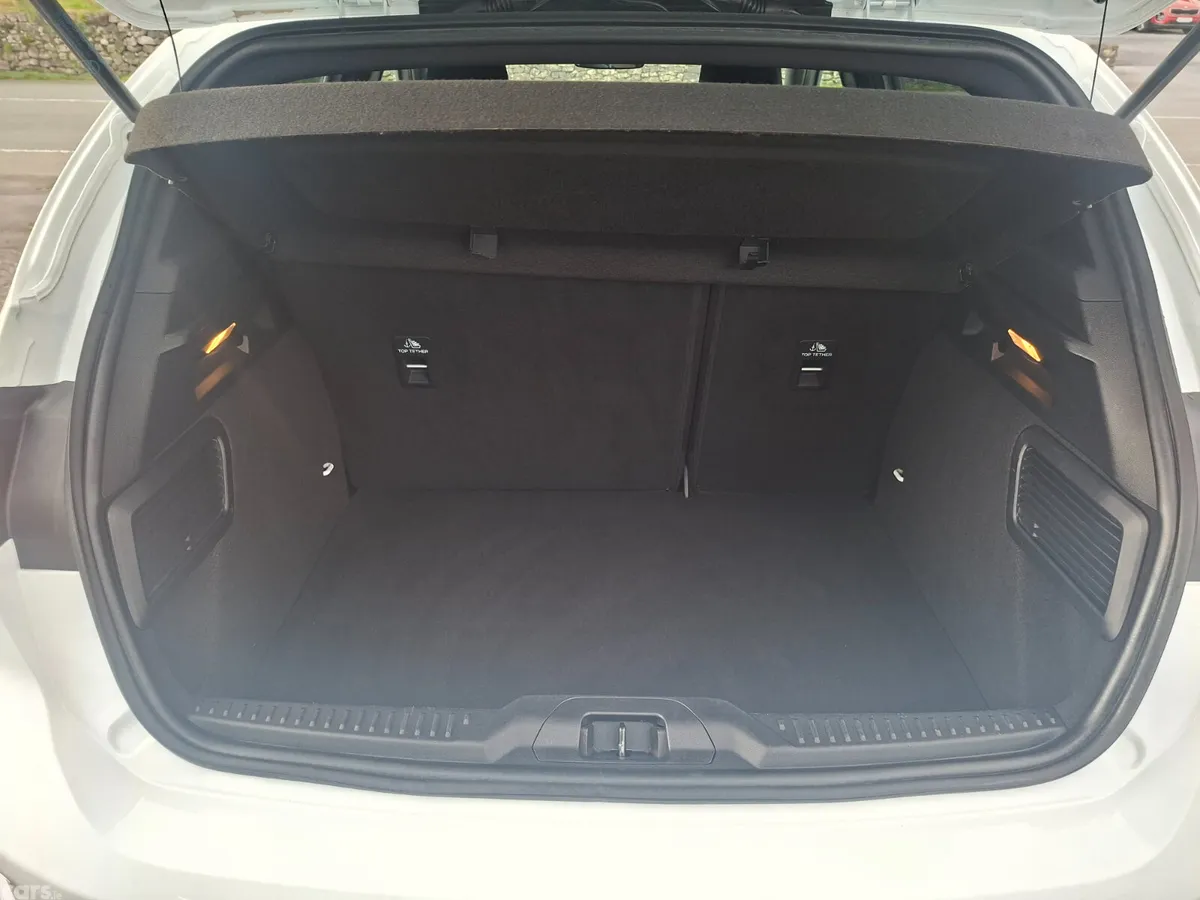 Ford Focus Hatchback, Diesel, 2020, White