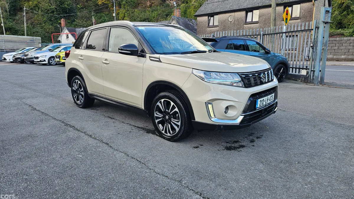 Suzuki Vitara SUV, Petrol, 2021, White