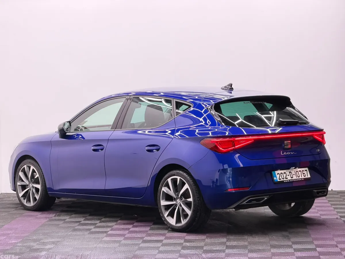 SEAT Leon Estate, Petrol, 2020, Blue