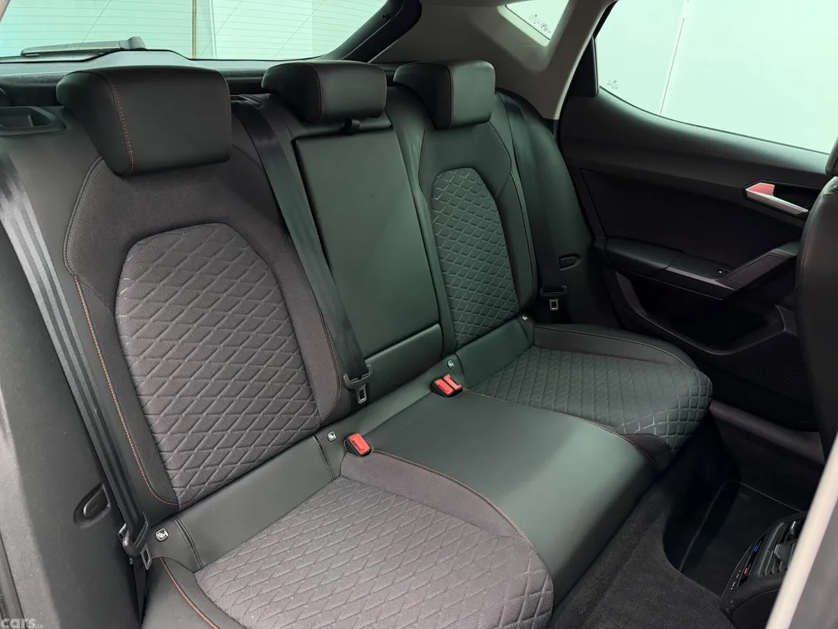 SEAT Leon Estate, Petrol, 2020, Blue