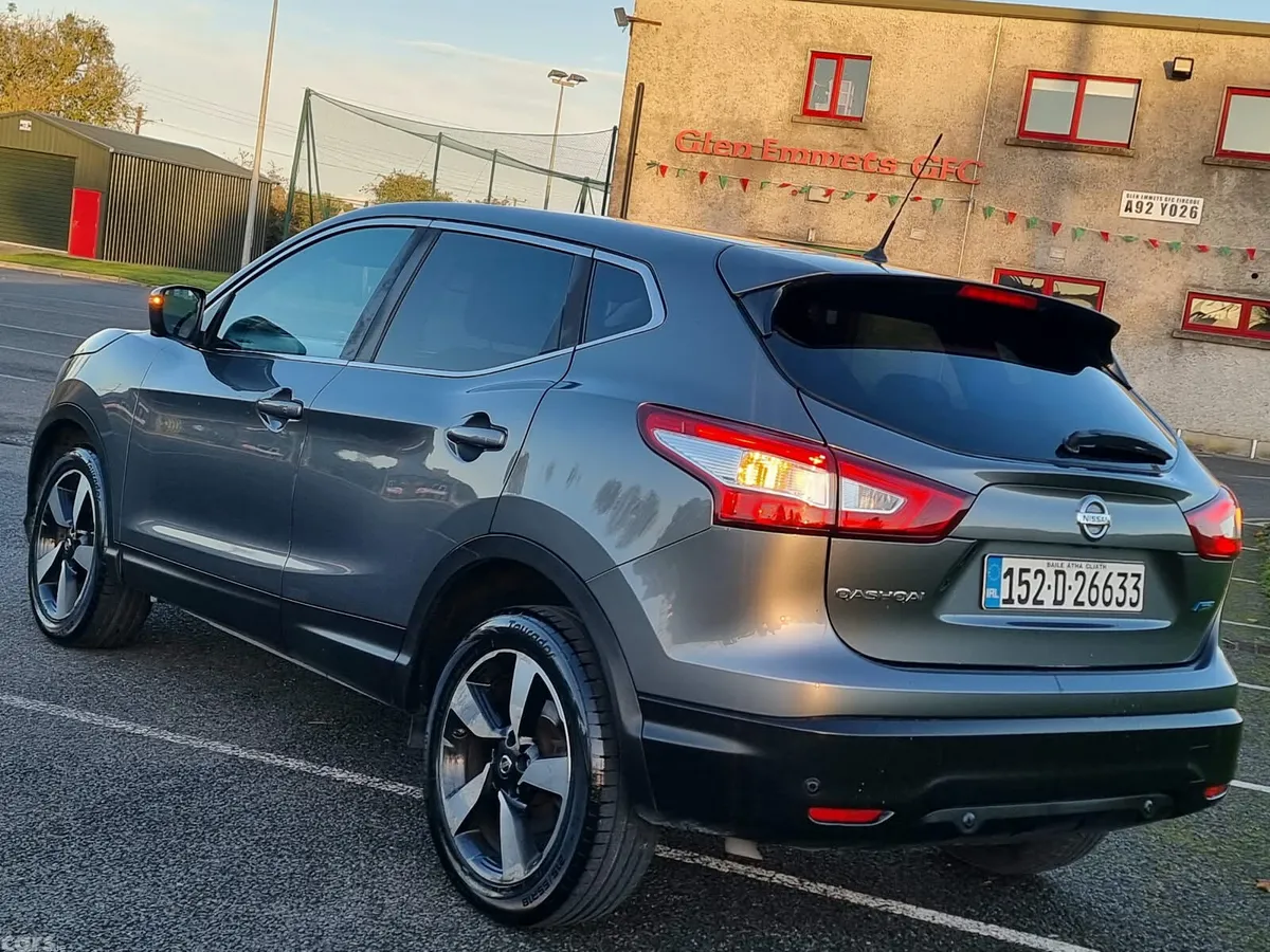 Nissan Qashqai Hatchback, Diesel, 2015, Grey