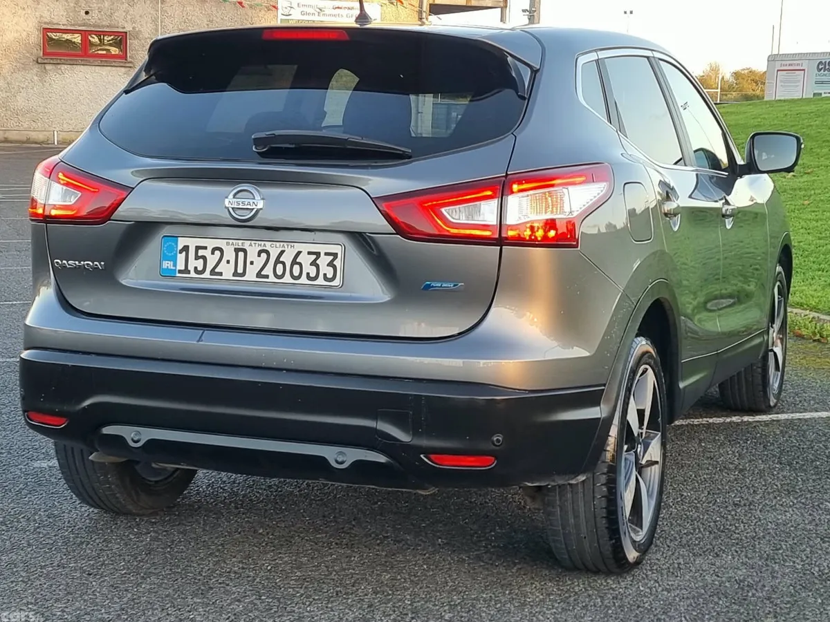 Nissan Qashqai Hatchback, Diesel, 2015, Grey