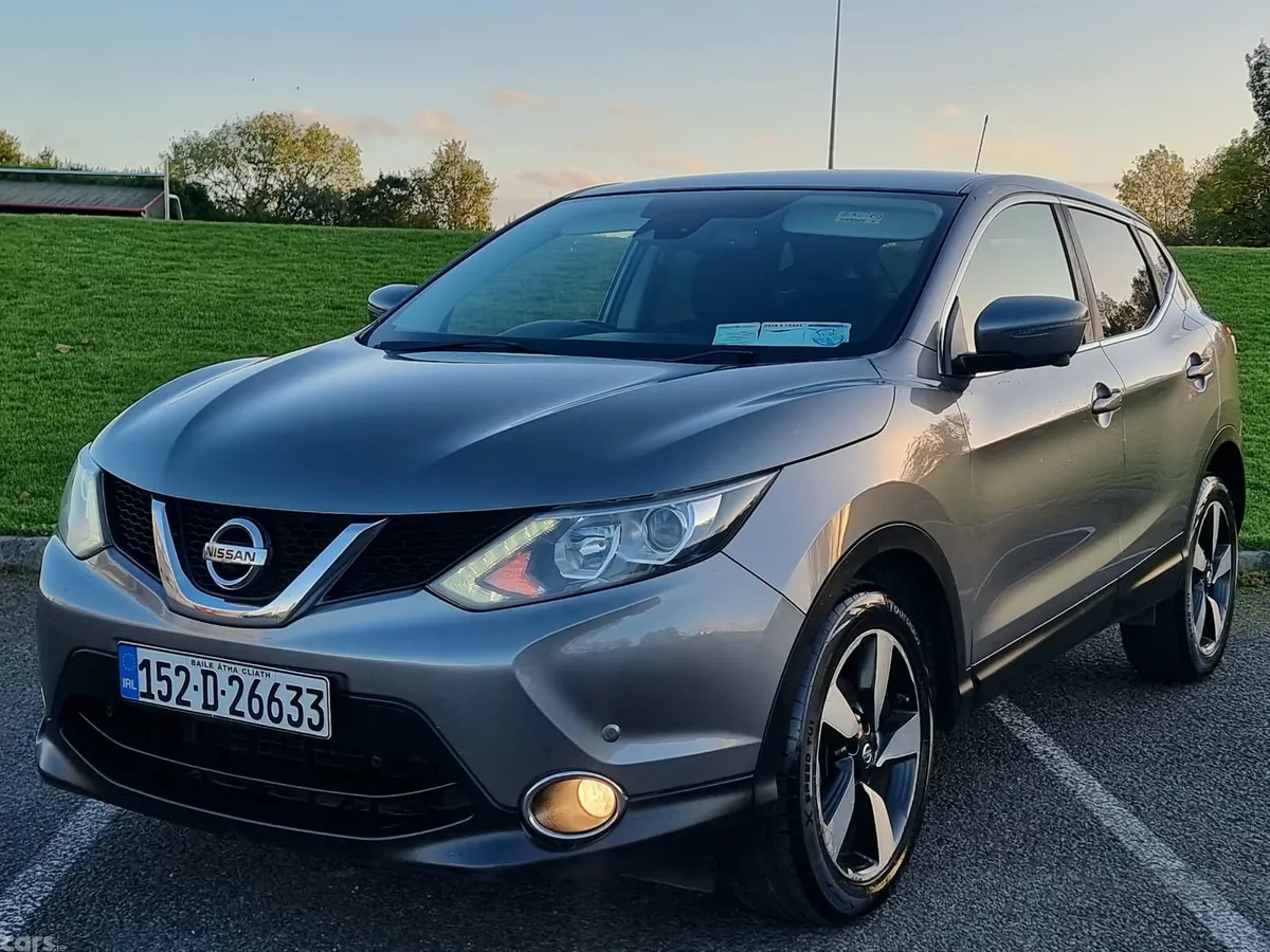 Nissan Qashqai Hatchback, Diesel, 2015, Grey