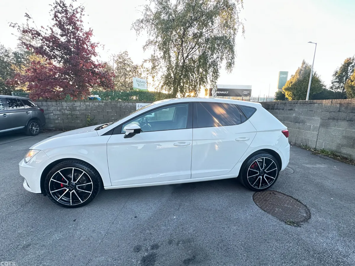 SEAT Leon Hatchback, Petrol, 2018, White