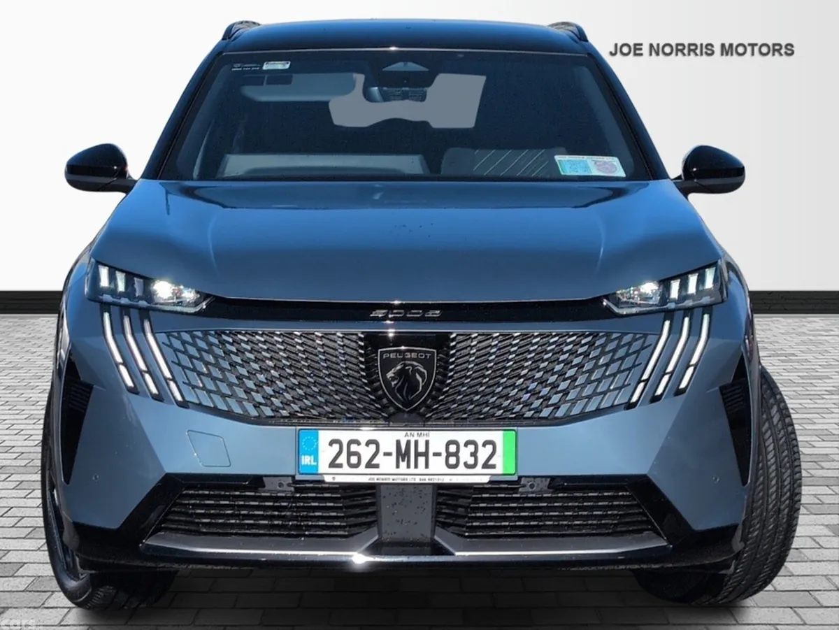 Peugeot 5008 MPV, Electric, 2026, Blue