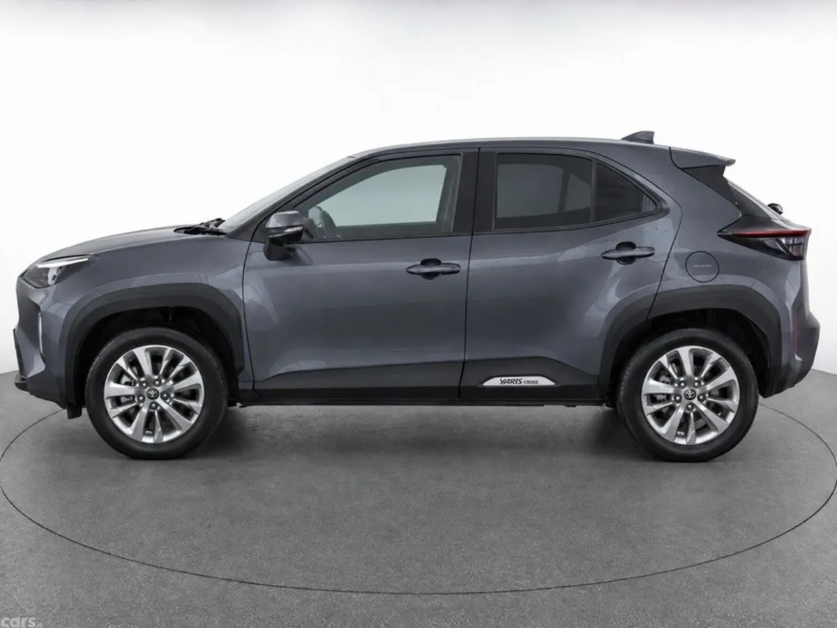 Toyota Yaris Cross Hatchback, Petrol Hybrid, 2026, Grey