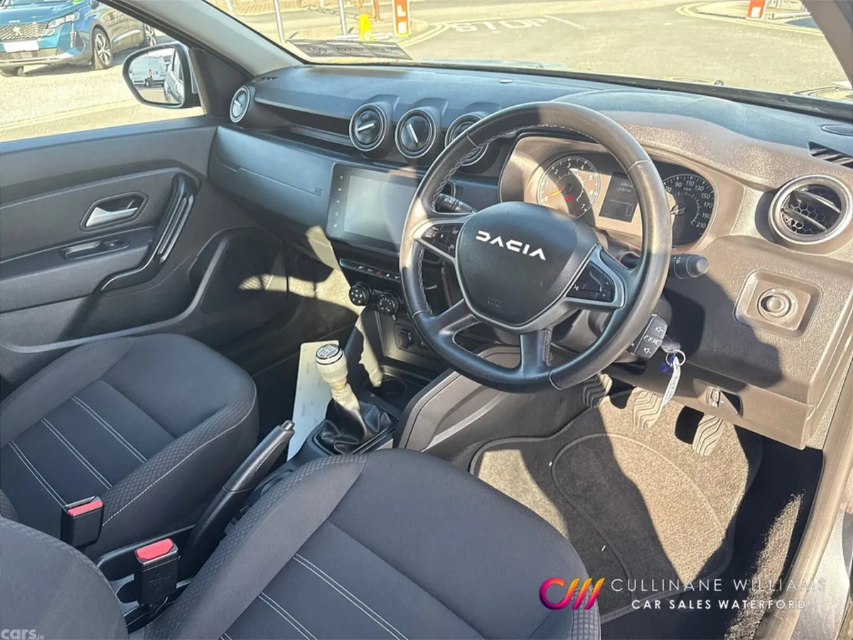 Dacia Duster Hatchback, Diesel, 2024, Grey