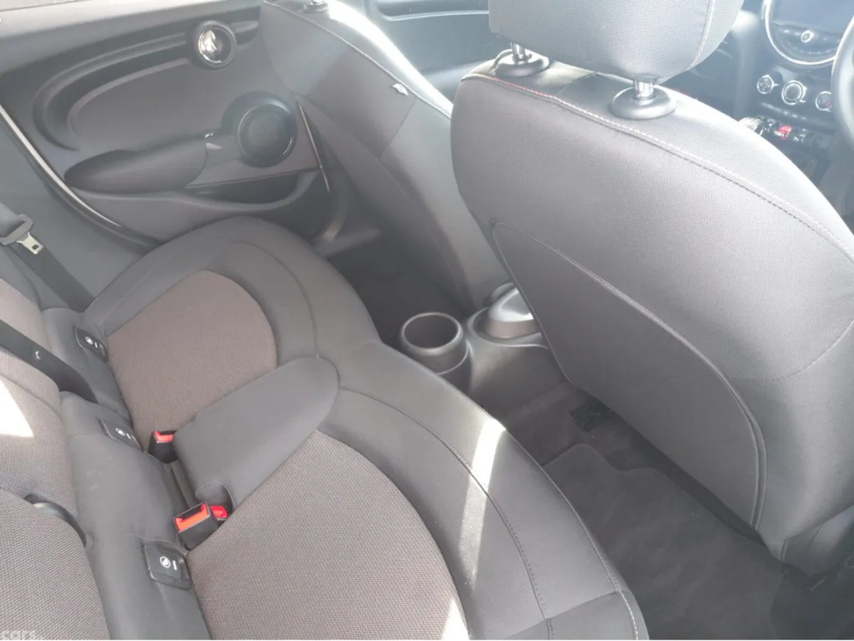 Mini Cooper Hatchback, Petrol, 2015, White