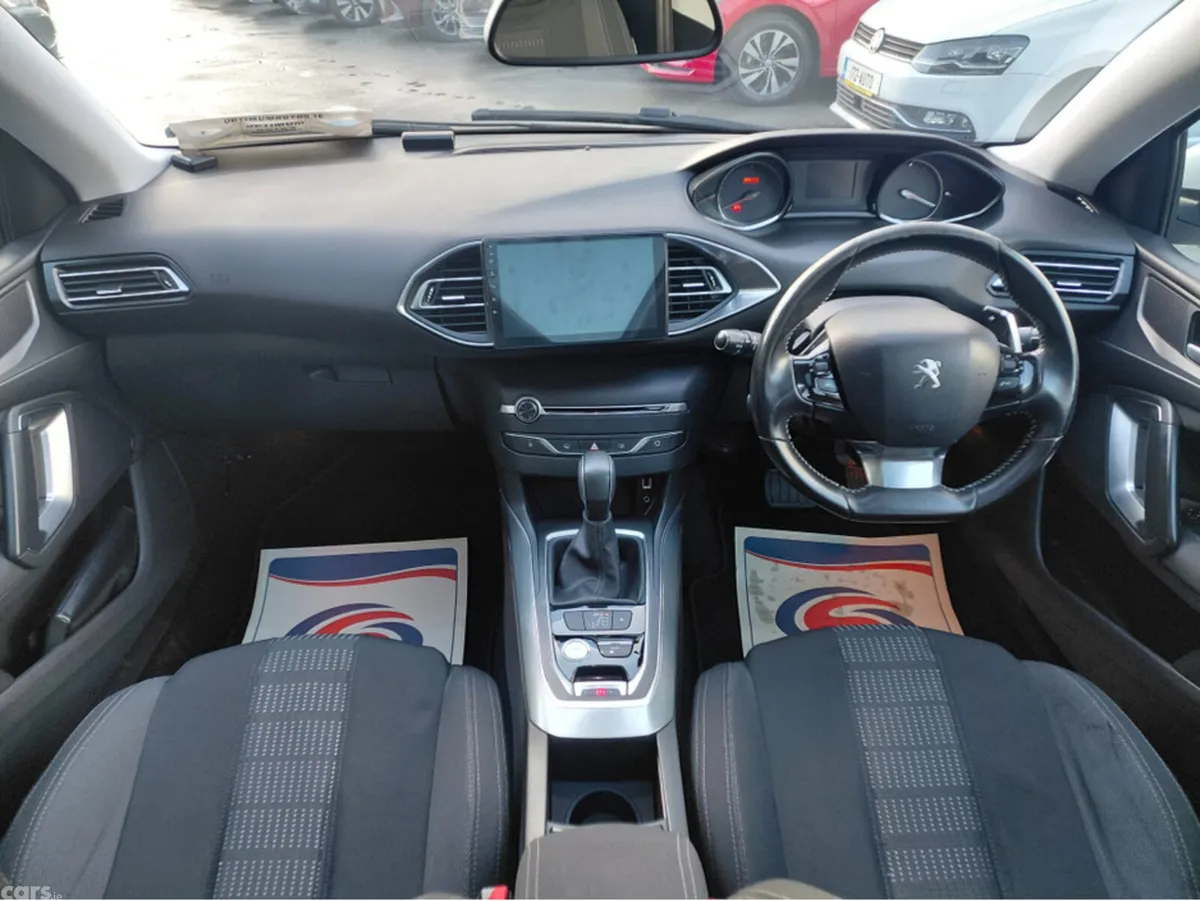 Peugeot 308 Estate, Petrol, 2016, White