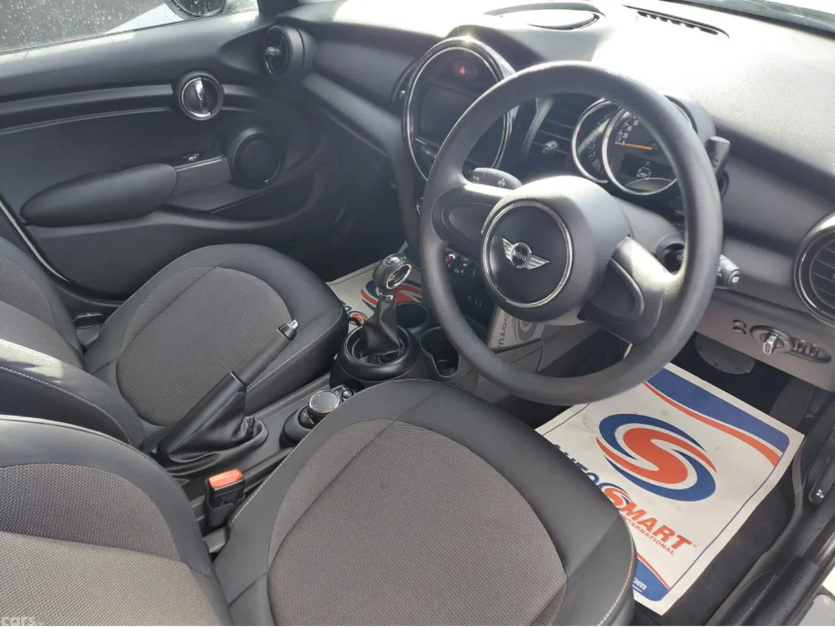 Mini Cooper Hatchback, Petrol, 2015, White