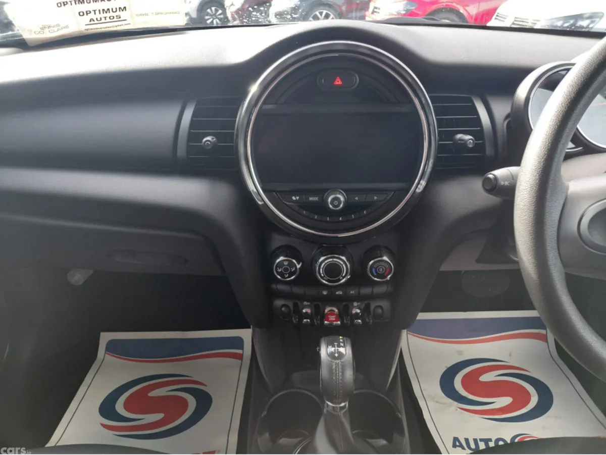 Mini Cooper Hatchback, Petrol, 2015, White