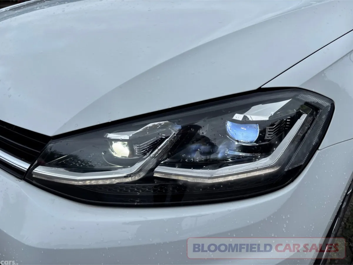 Volkswagen Golf Hatchback, Petrol, 2017, White