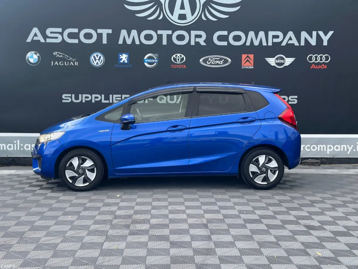 Honda Fit Hatchback, Petrol Hybrid, 2014, Blue