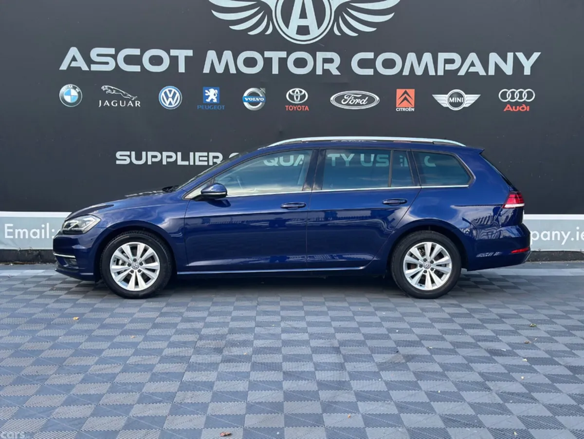 Volkswagen Golf Estate, Petrol, 2017, Blue