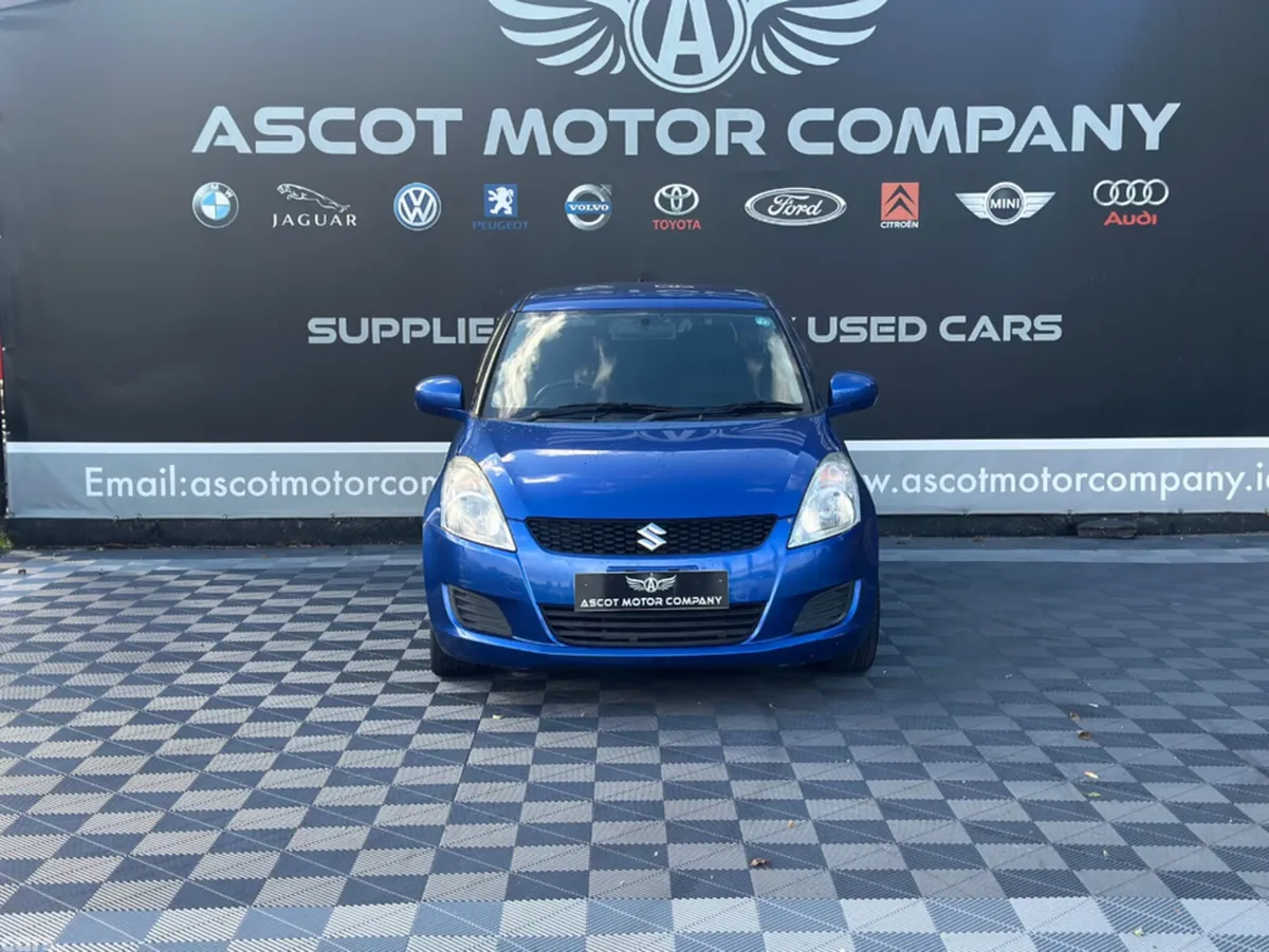 Suzuki Swift Hatchback, Petrol, 2013, Blue