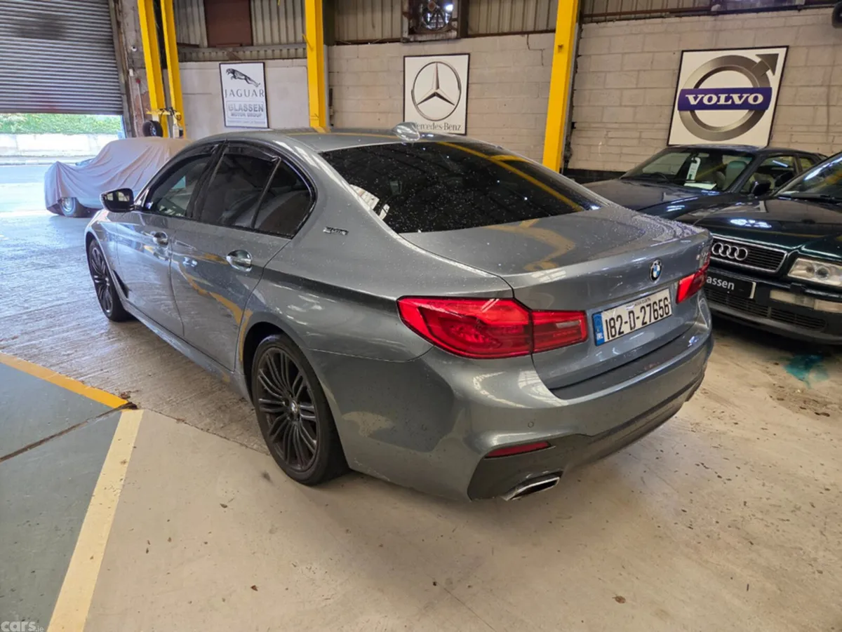 BMW 5-Series Saloon, Petrol Plug-in Hybrid, 2018, Blue