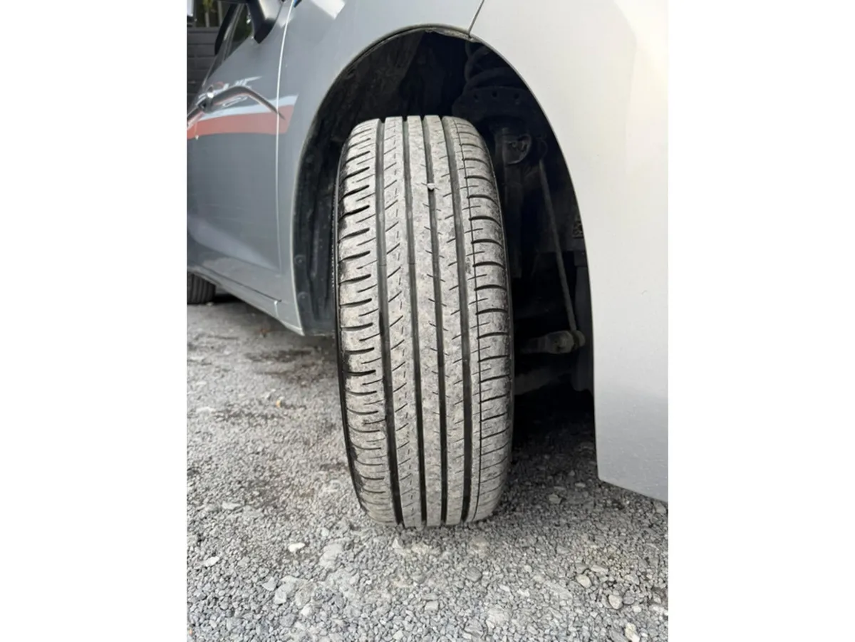Honda Fit Hatchback, Petrol Hybrid, 2015, Silver