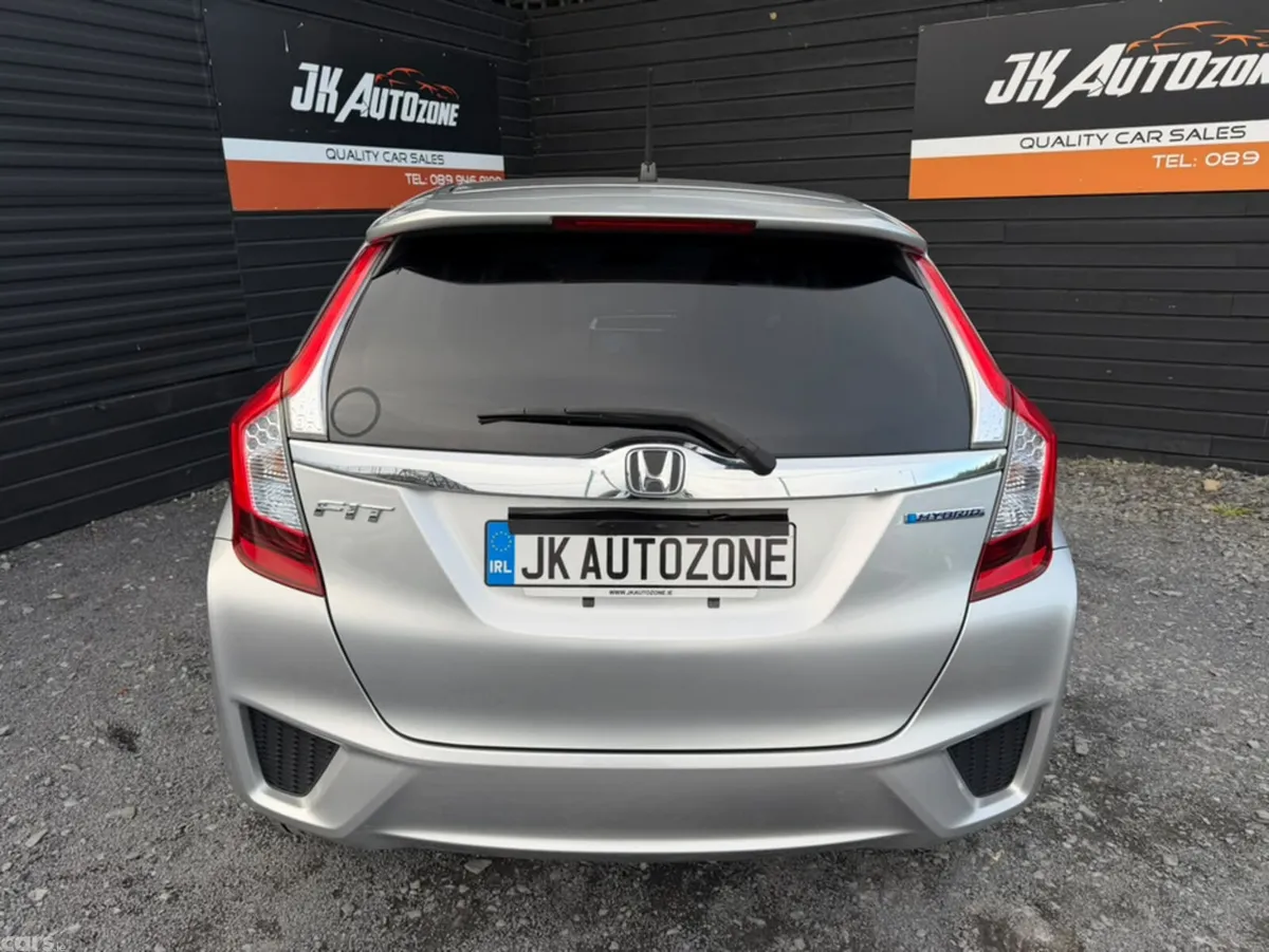 Honda Fit Hatchback, Petrol Hybrid, 2015, Silver