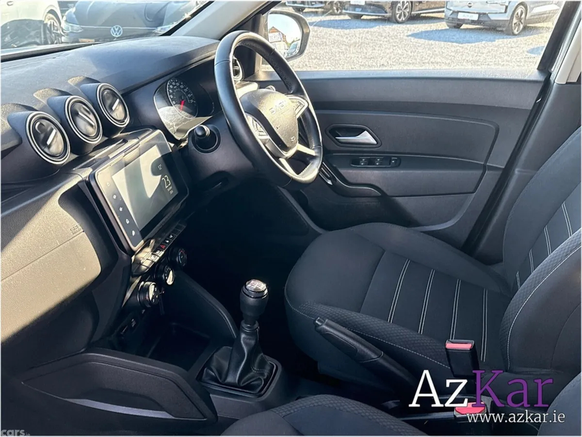 Dacia Duster Hatchback, Diesel, 2024, Grey