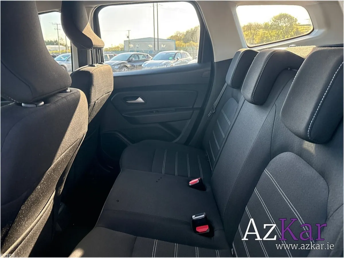 Dacia Duster Hatchback, Diesel, 2024, Grey