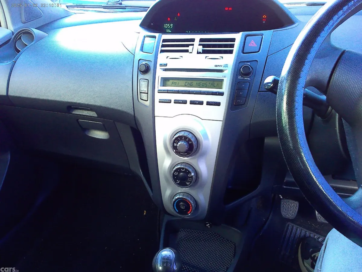 Toyota Yaris Hatchback, Petrol, 2008, Red