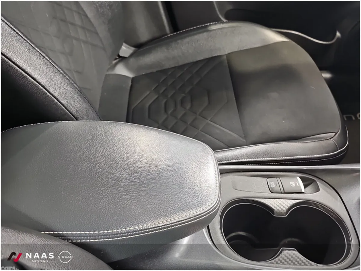 Nissan Juke MPV, Petrol, 2021, White