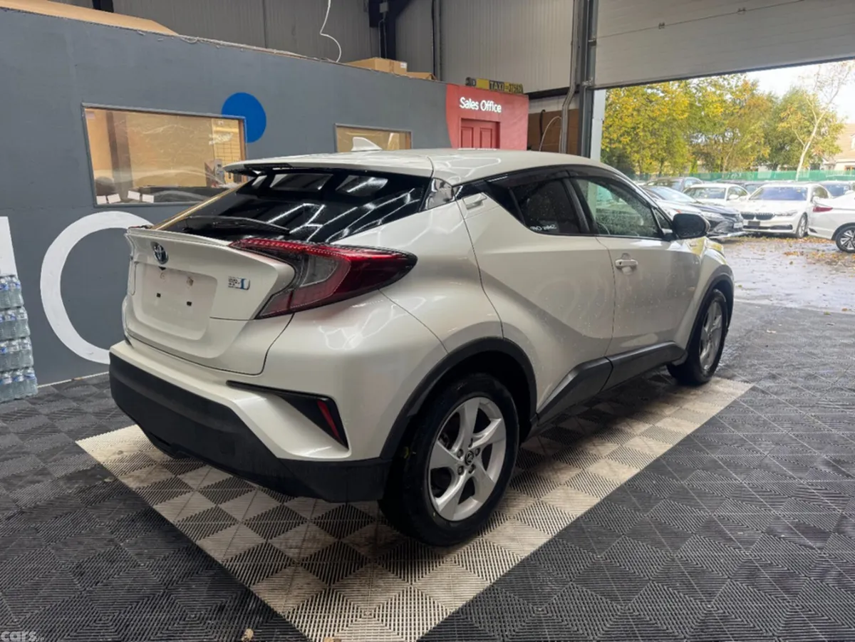 Toyota C-HR SUV, Petrol, 2019, White