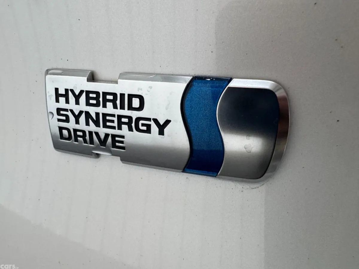Toyota RAV4 SUV, Petrol Hybrid, 2024, White