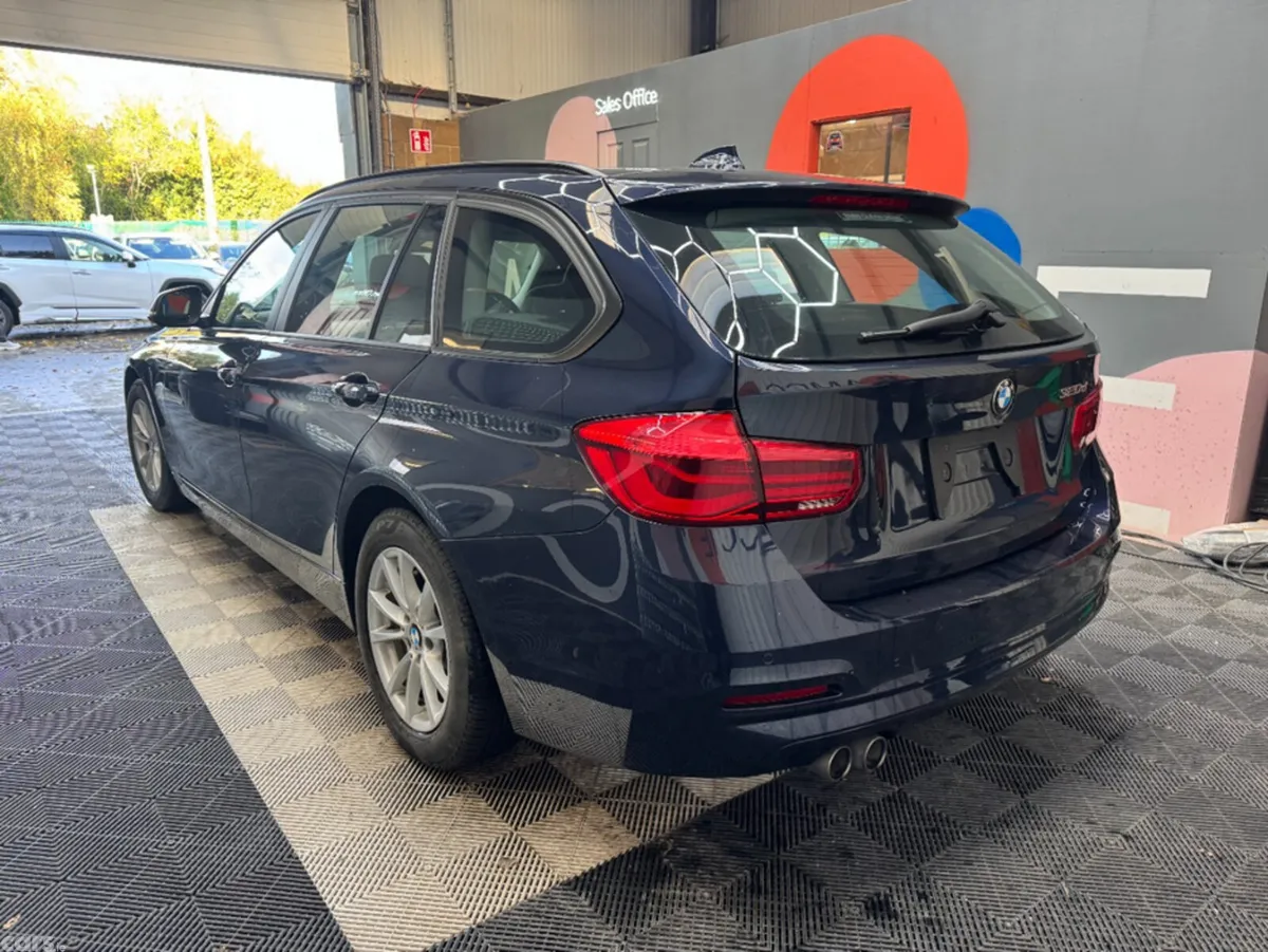 BMW 3-Series Estate, Diesel, 2017, Blue