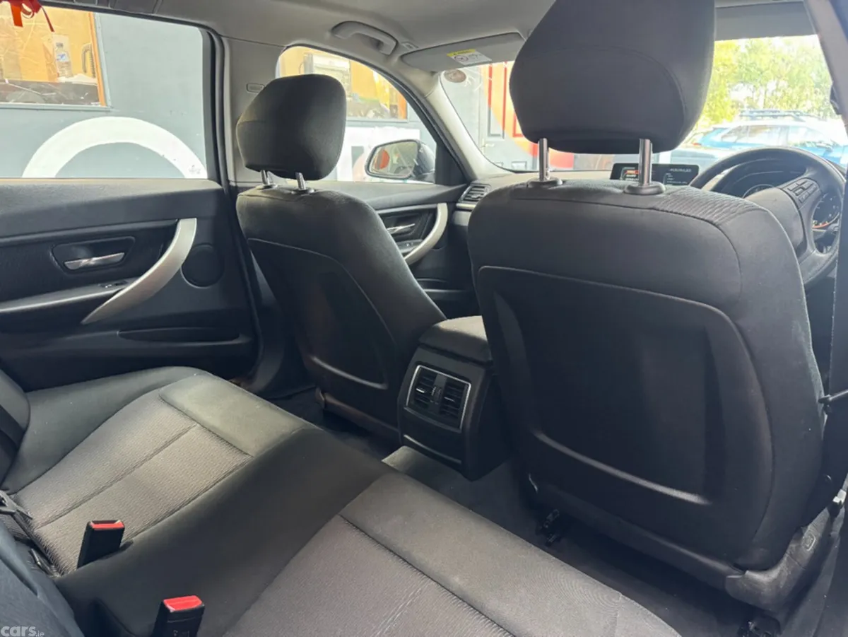 BMW 3-Series Estate, Diesel, 2017, Blue