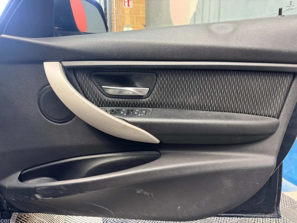 BMW 3-Series Estate, Diesel, 2017, Blue