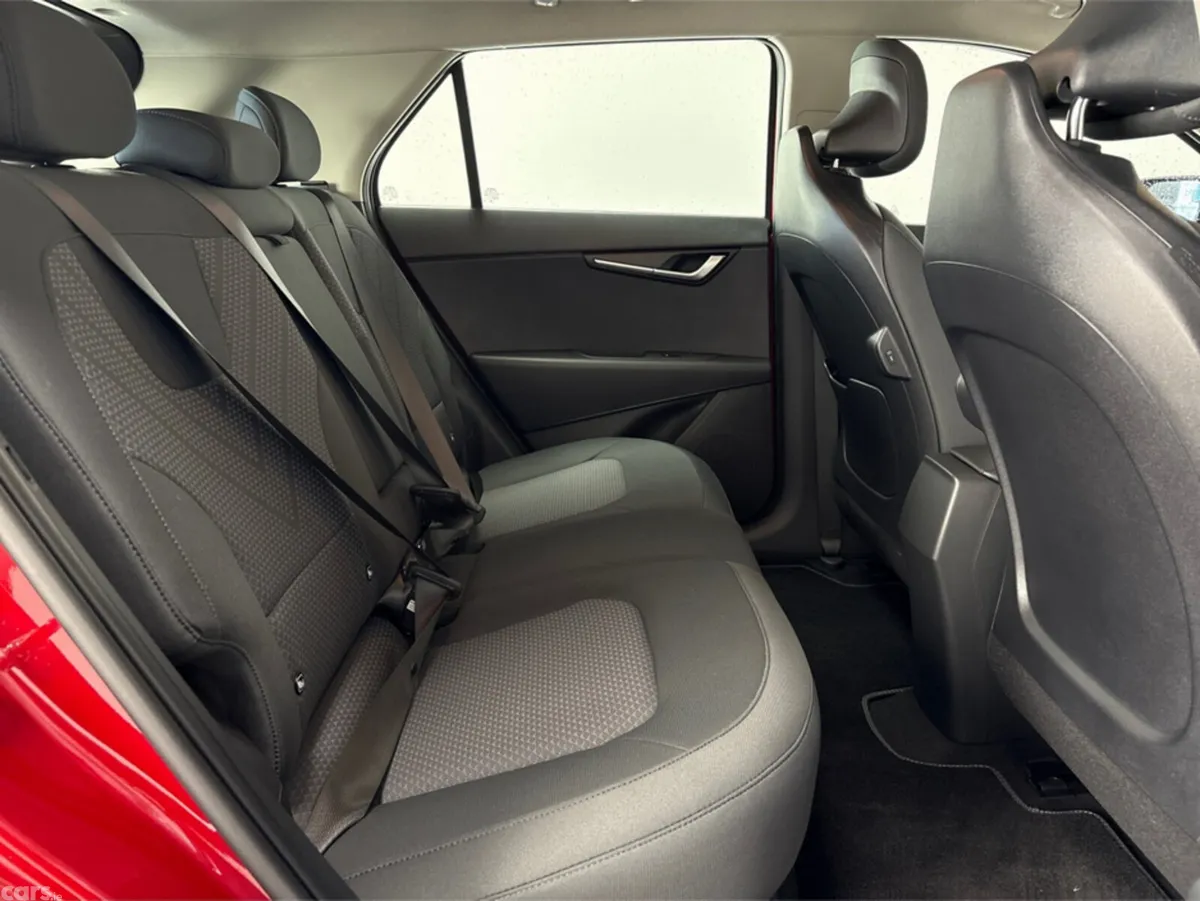 Kia Niro Estate, Electric, 2026, Red