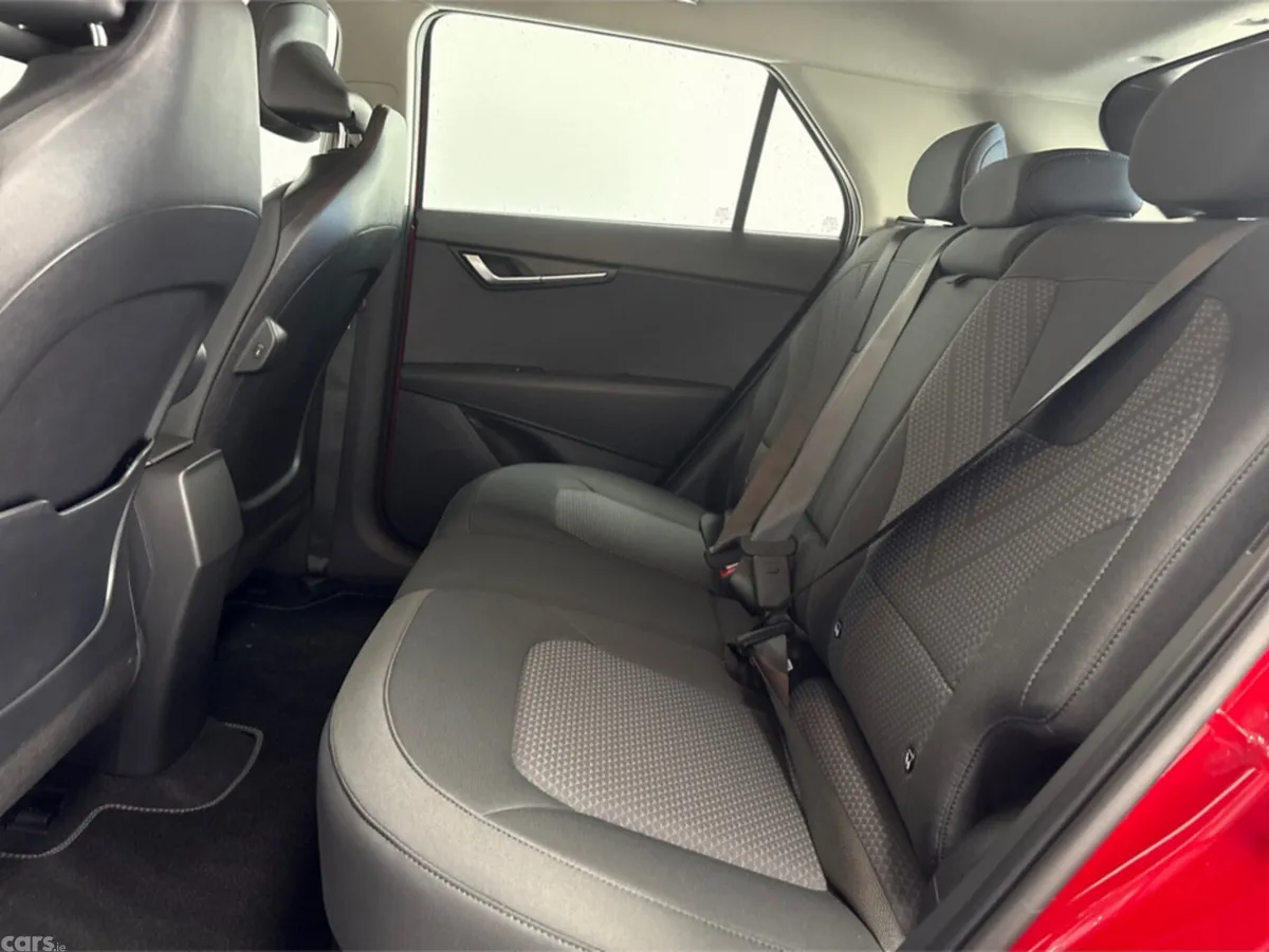 Kia Niro Estate, Electric, 2026, Red