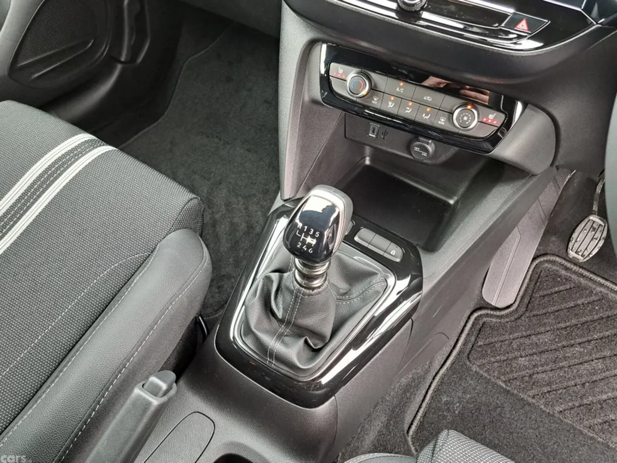 Opel Corsa Hatchback, Petrol, 2027, White