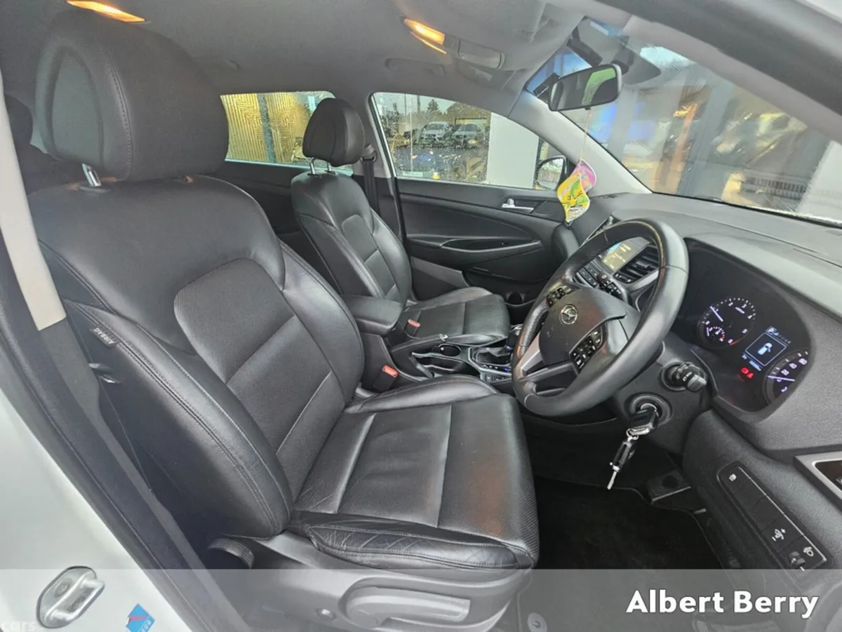 Hyundai Tucson MPV, Diesel, 2017, White