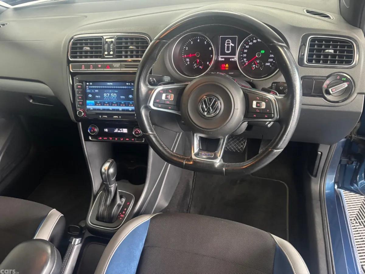 Volkswagen Polo Hatchback, Petrol, 2014, Blue