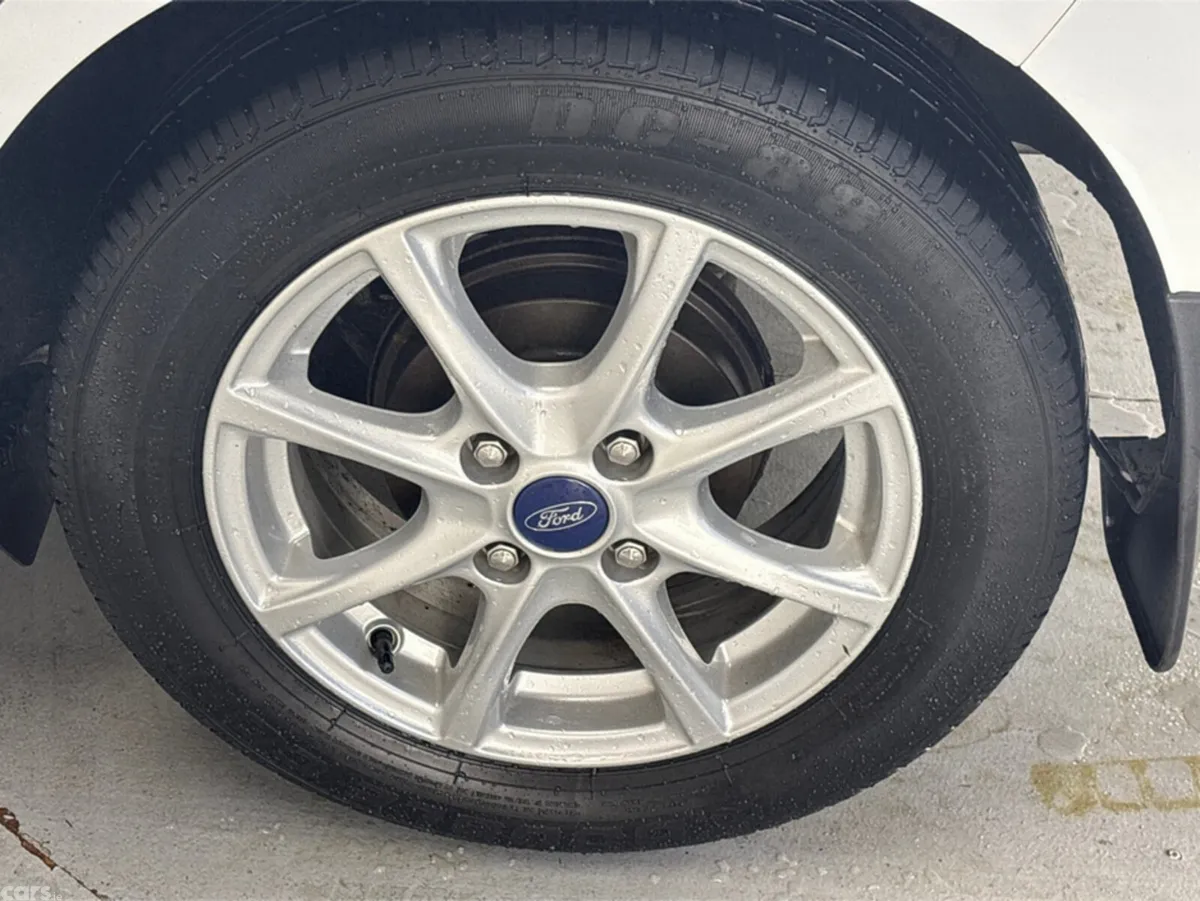 Ford Fiesta Hatchback, Petrol, 2018, White