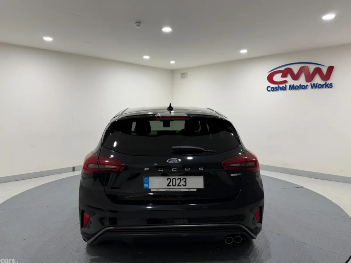 Ford Focus Hatchback, Petrol Hybrid, 2023, Black