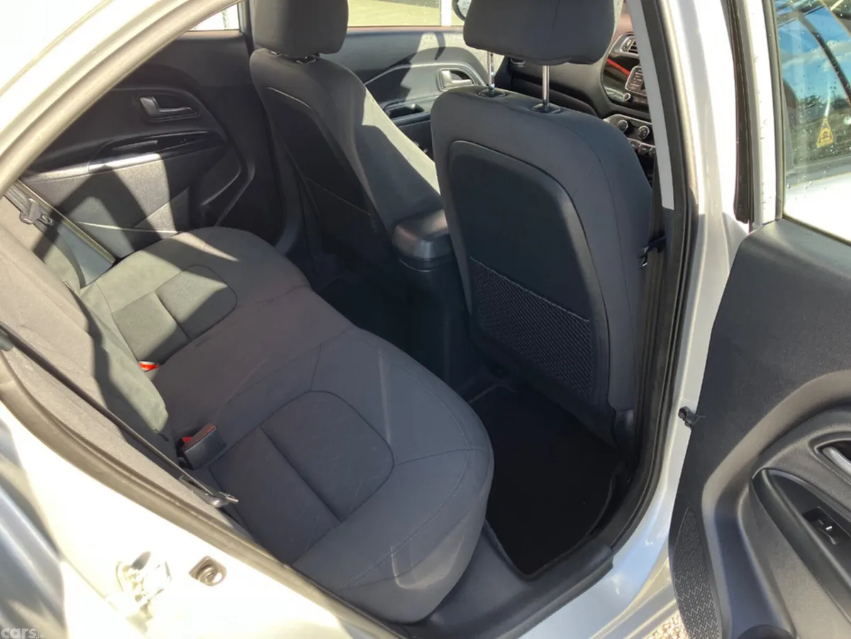 Kia Rio Hatchback, Diesel, 2017, Grey