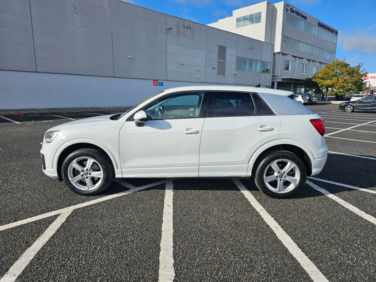 Audi Q2 SUV, Petrol, 2018, White