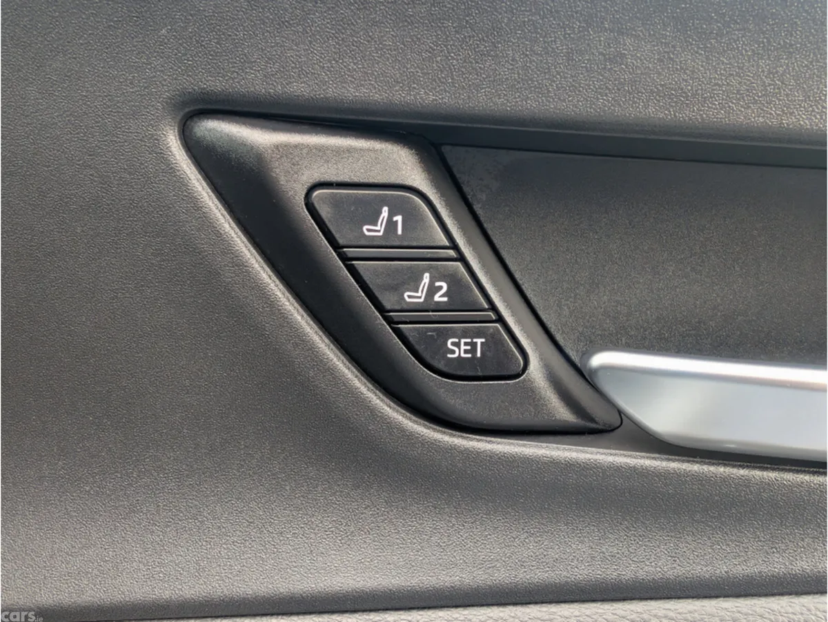 Toyota Prius Saloon, Petrol Hybrid, 2023, White