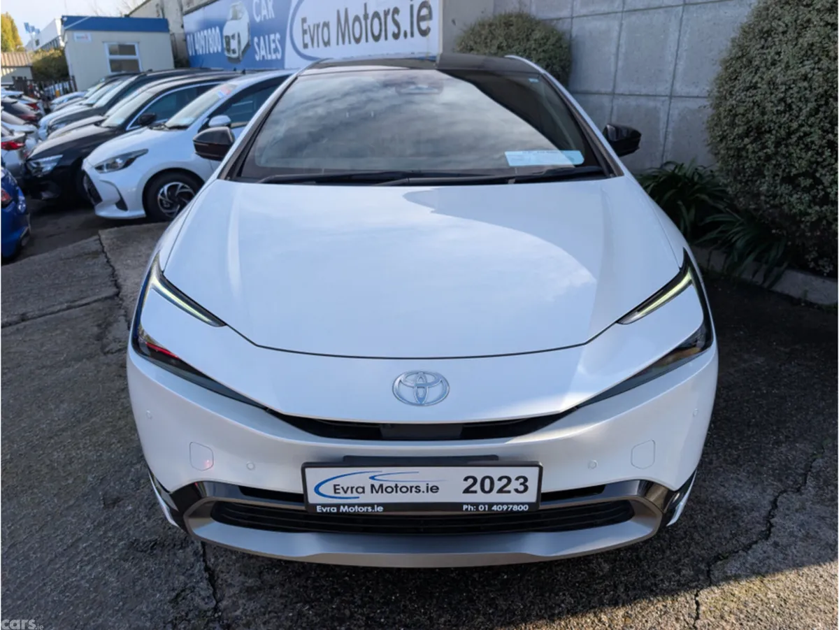 Toyota Prius Saloon, Petrol Hybrid, 2023, White