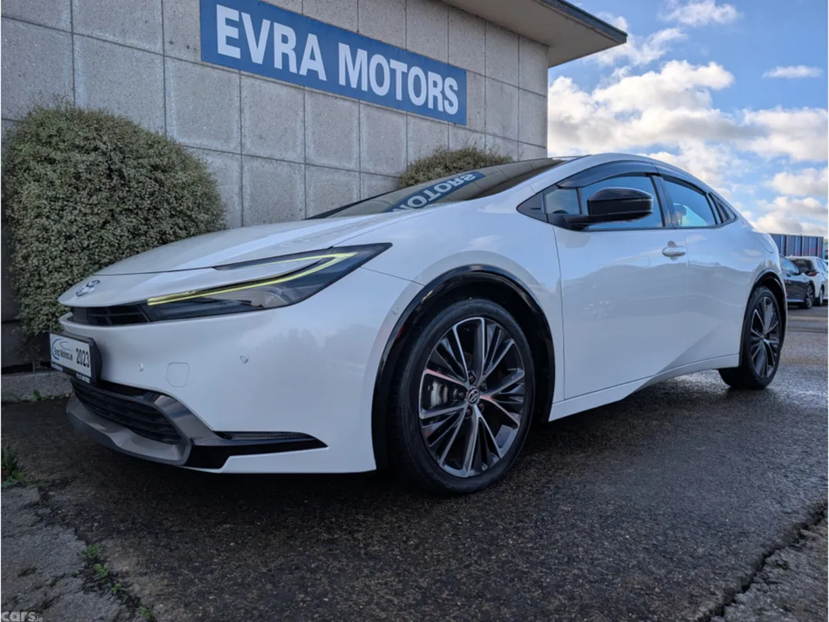 Toyota Prius Saloon, Petrol Hybrid, 2023, White