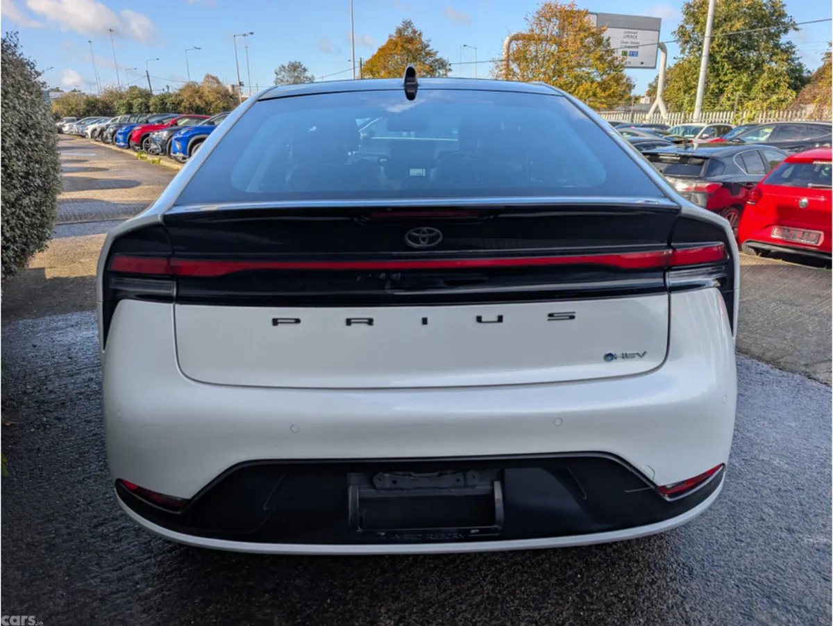 Toyota Prius Saloon, Petrol Hybrid, 2023, White
