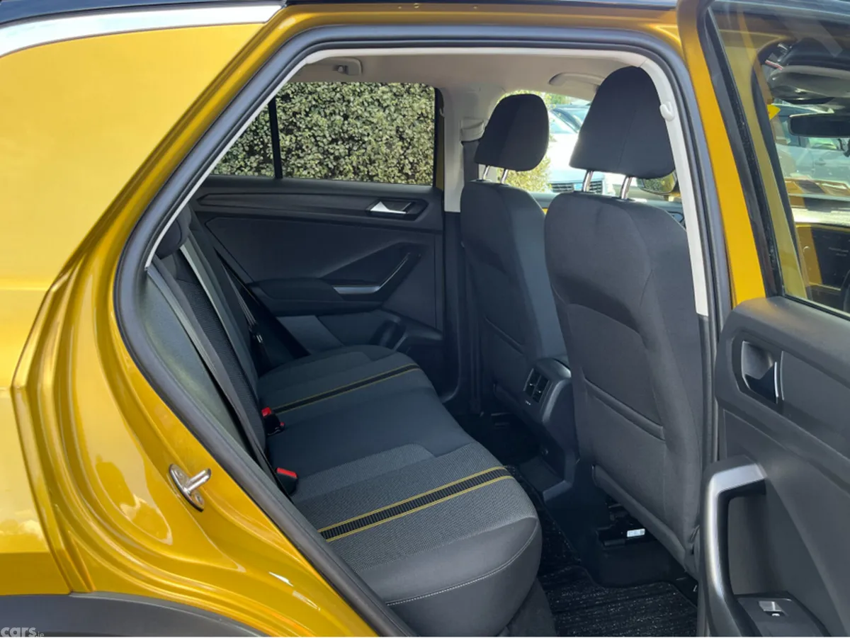 Volkswagen T-Roc SUV, Diesel, 2020, Gold