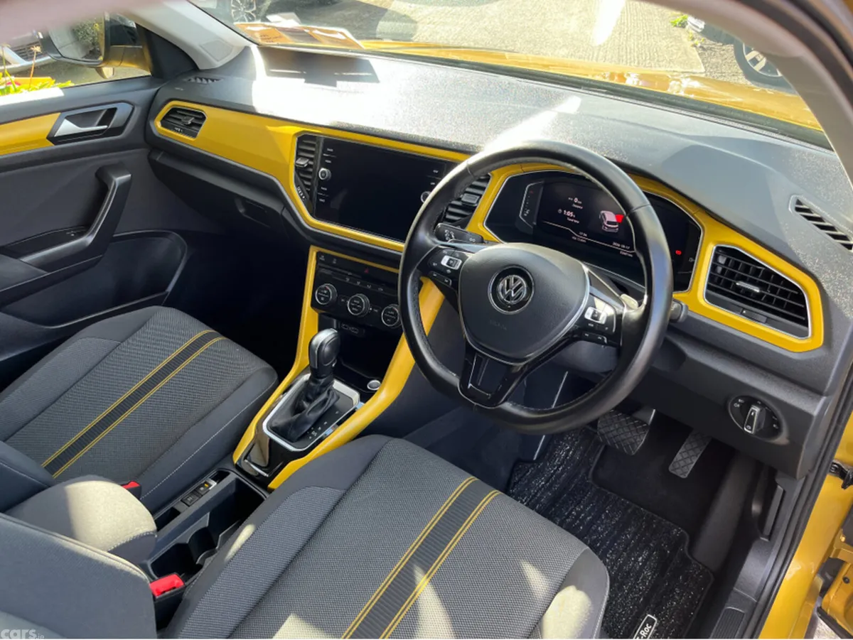 Volkswagen T-Roc SUV, Diesel, 2020, Gold