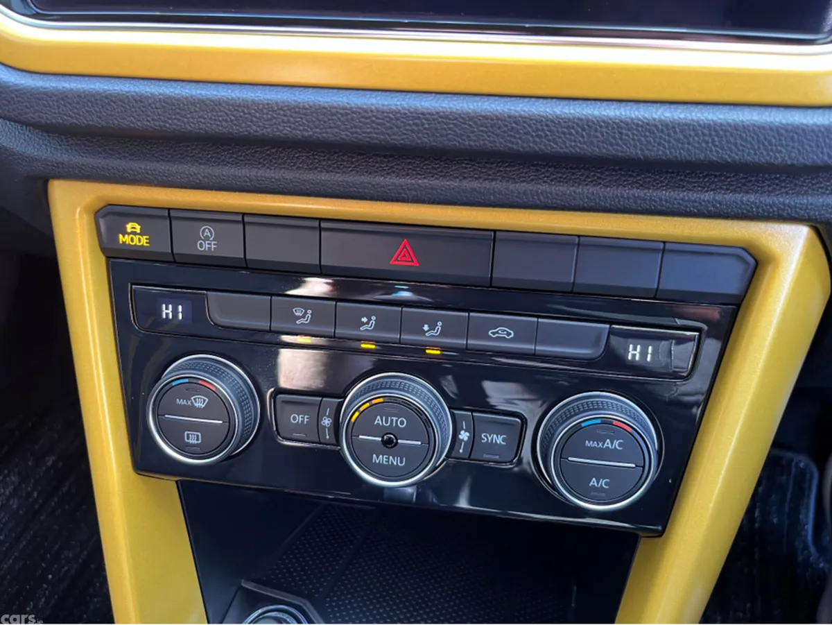 Volkswagen T-Roc SUV, Diesel, 2020, Gold